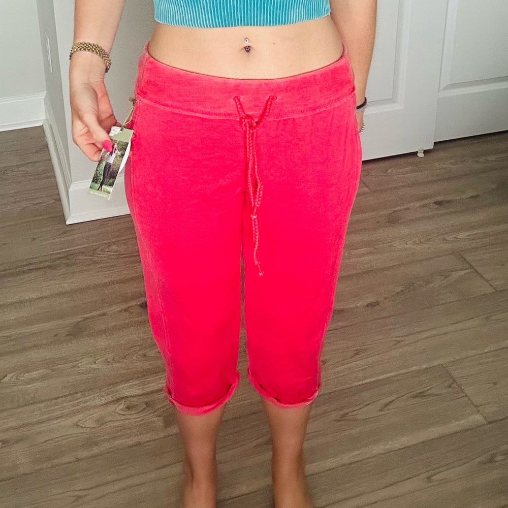 GreenTea Women's Pink Capris